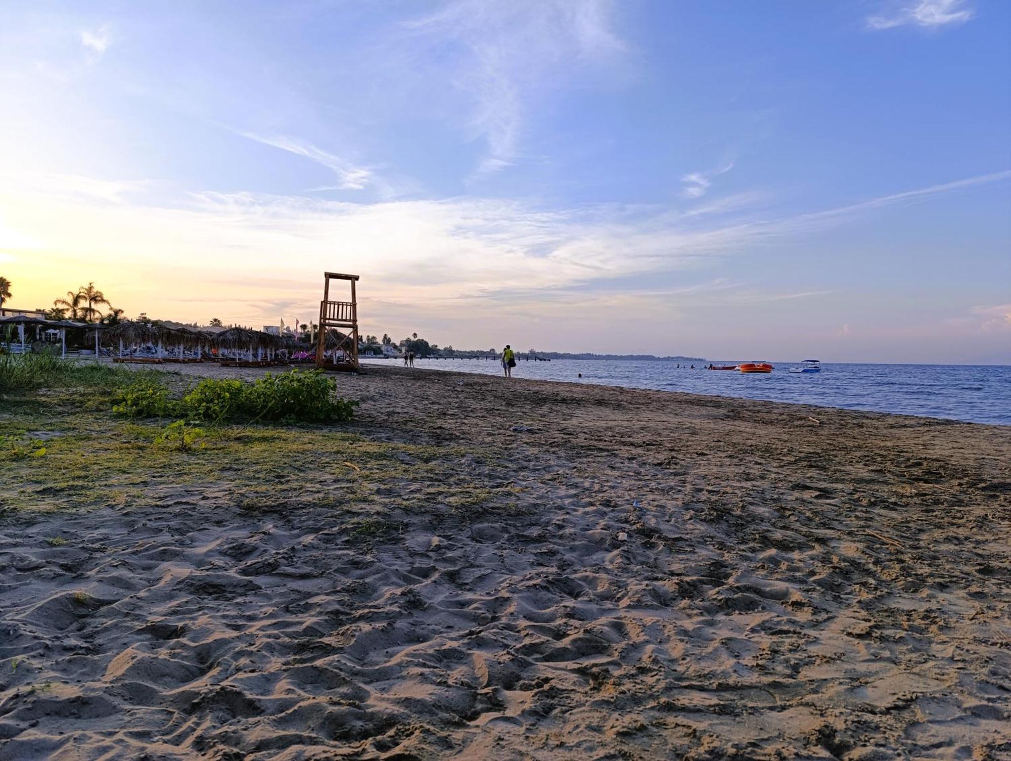 Cavos Sunrise Beach Apartments Kávos Екстериор снимка